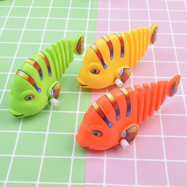 Clockwork plastic fish Simulation animal plush jumping stail children's toys -1pcs (Any Color)