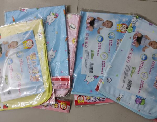 Baby Sleeping Mat XL Inch (back side Waterproof) -1pcs (Any Color)