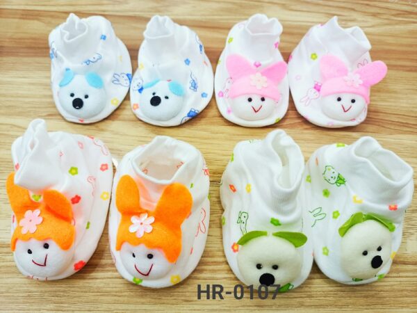 New Born Baby Socks/cloth Shoes -1pair - Image 3