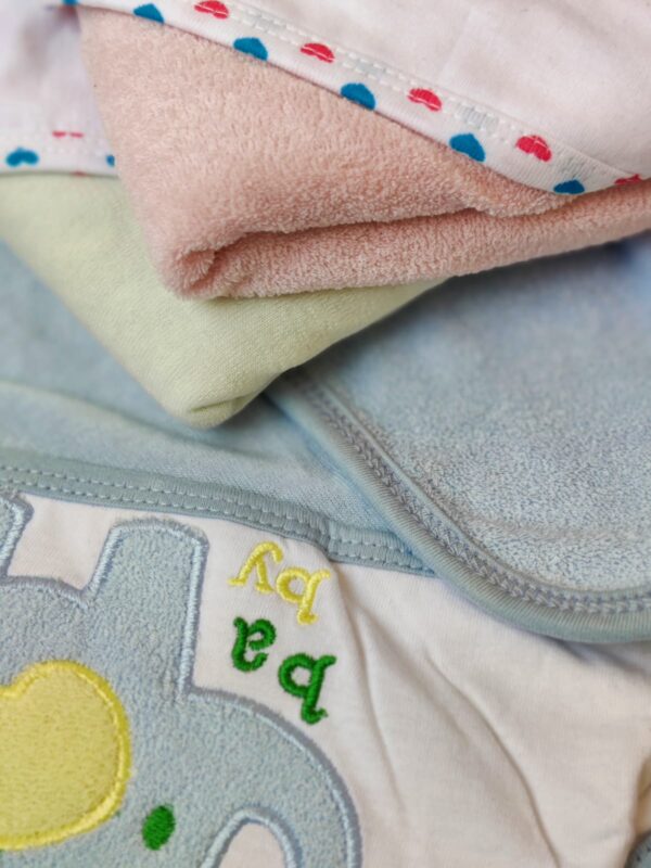 Baby Captowel 31*27 Inch -1pcs (Any Color) - Image 7