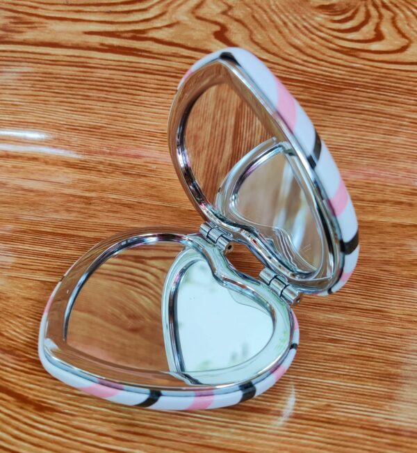 Fancy Mirror Portable -1pcs (Any Color)