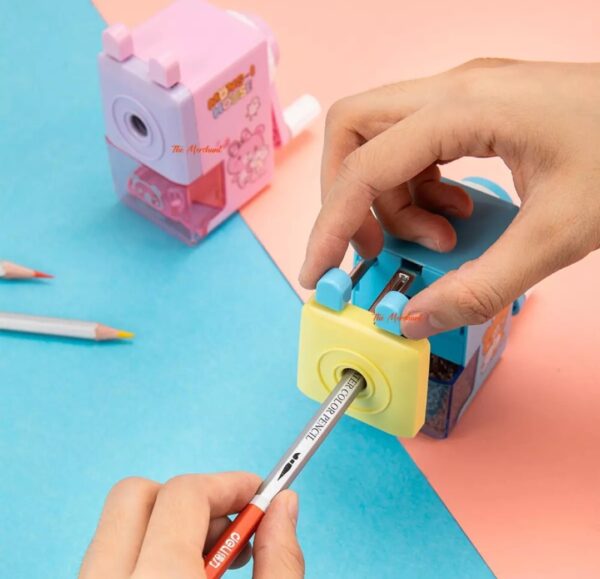 Play park pencil sharpner CN -1pcs (Any Color)