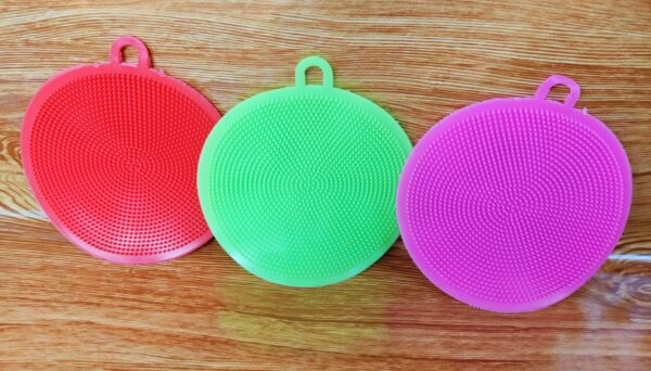 Face/Bath Sponge Soft Silicone -1pcs Bath & Body Accessories (Any Color) - Image 2