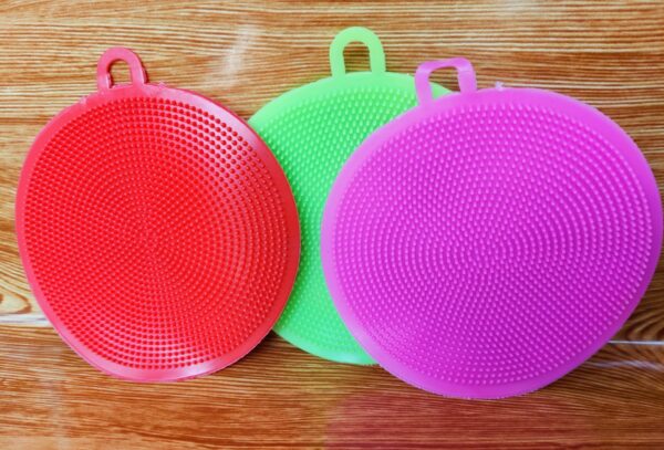 Face/Bath Sponge Soft Silicone -1pcs Bath & Body Accessories (Any Color) - Image 3