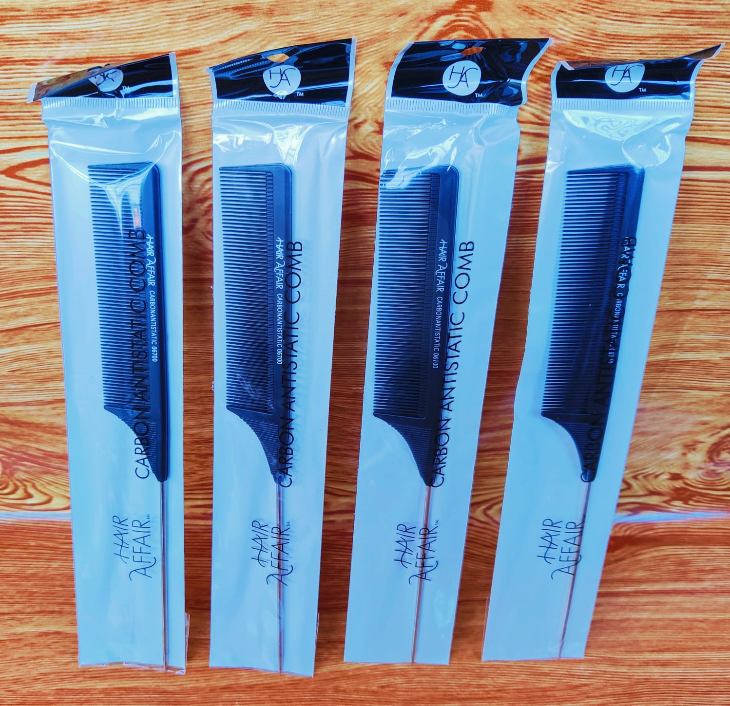Black Premium Hair Comb -1pcs - Image 4