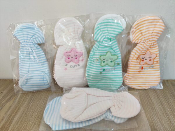 Baby Feeder Cover With Tingling  -1pcs (Any Color) - Image 3