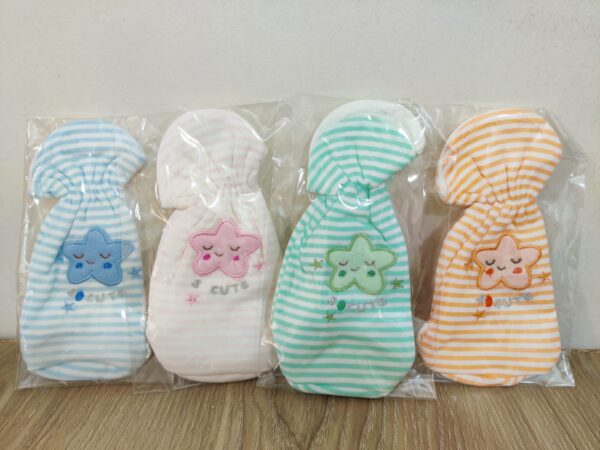 Baby Feeder Cover With Tingling  -1pcs (Any Color)