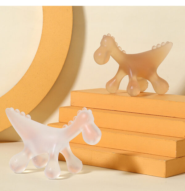 Baby full Silicone Teether Giraffe Xierbao CN- 1pcs (Any Color) - Image 3