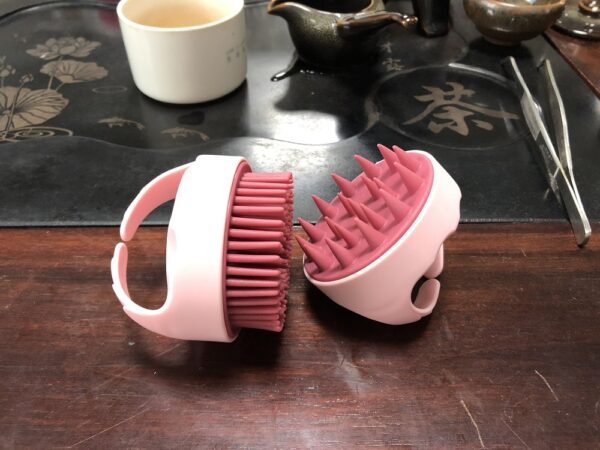 Hair Massager Shampoo Massage Comb Bath Massage Brush Scalp Massager Hair Shower Brush Comb Care Tool -1pcs (Any Color)