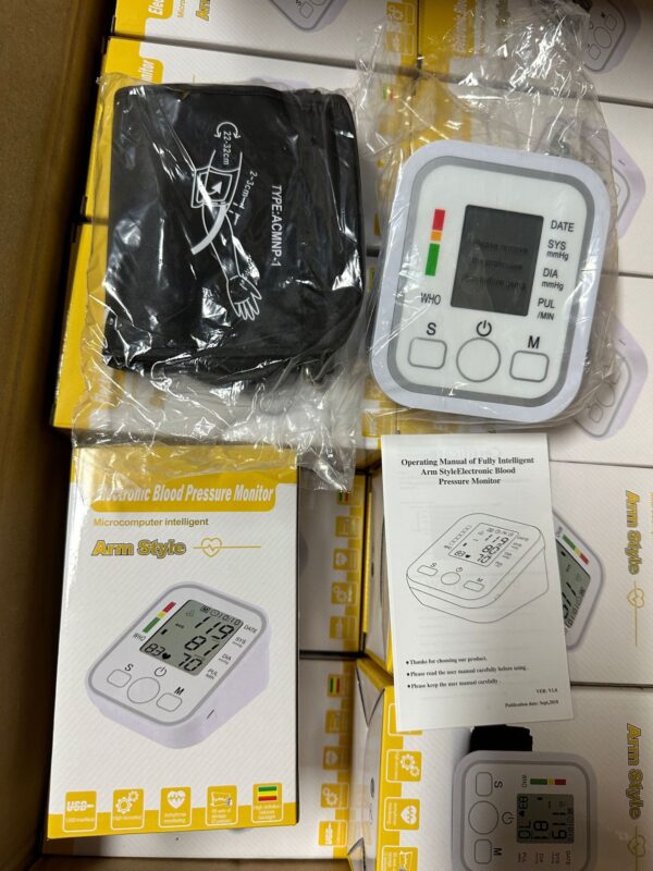 Electronic blood pressure monitor for measuring blood pressure English voice intelligent detection pulse neutral portable home blood pressure monitor -1pcs - Image 6