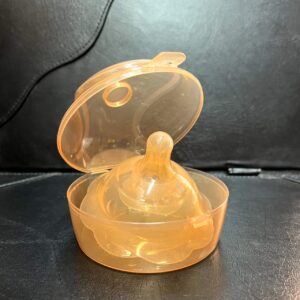 Breast head cover double-layer protection anti-bite breast shield breast-feeding breast cover -1pcs (Nano Color)